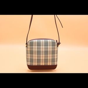 (SOLD) CROSSBODYp SQUARE ZIP IN BEIGE/DARK RED NOVA CHECK CANVAS SHOULDER BAG